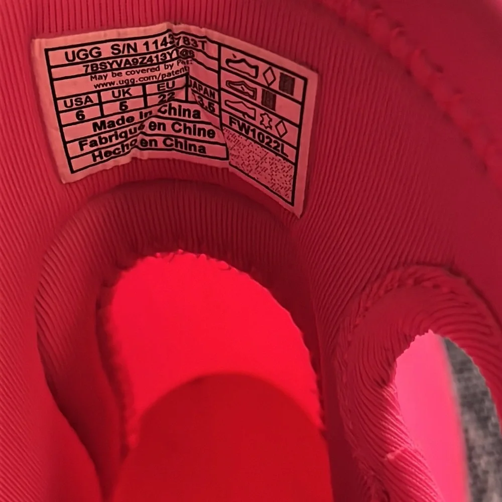 UGG Toddler Droplet Mid Pink Rain Boots - Picture 8 of 11